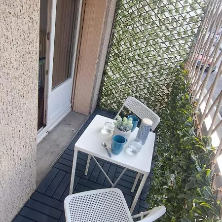 Appartement A *